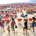 MARE MAGNUM. Da Ferdinando Scianna a Martin Parr. I fotografi Magnum e le spiagge