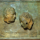 Igor Mitoraj, Autoritratto, Doppio autoritratto. Bronzo, cm 68,5 x 118. Firenze, Galleria degli Uffizi, Corridoio Vasariano