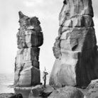 Vittorio Alinari, Isola di S. Pietro – Sardegna. Rocce Trachitiche, Isola di San Pietro, 26 maggio -12 giugno 1913, Stampa moderna ai sali d’argento su carta da negativo alla gelatina sali d’argento su vetro | © Archivi Alinari, Firenze