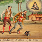 Miracolo concesso a Battiato Antonio il 28 - 6 - 1886, Sicilia, Olio su tavola, 40 x 24.1 cm | Il 28 giugno 1886 Antonio Battiato viene ferito a colpi di arma da fuoco da un bandito siculo e soccorso da un suo amico. L’uomo elegantemente vestito (papillon, panciotto e cilindro) e sanguinante, si affida alla grazia di Santa Rita, ritratta in alto a destra della tavoletta