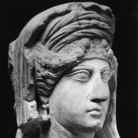 Ritratto femminile da rilievo funerario, Seconda metà II-inizi III secolo d.C., Calcare, 26 x 18 x 30 cm, Civico Museo Archeologico di Milano