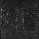 Alberto Burri, Nero Cretto, 1974. Acrovinilico su cellotex, cm 172 x 152. Fondazione Palazzo Albizzini. Collezione Burri, Città di Castello (Perugia)