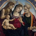 Amiens, Musée de Picardie | Luca Signorelli, (Cortone, 1450? ‐ 1523?), Vergine con il Bambino, san Giovanni Battista e san Giovanni Evangelista, 1490 circa, Olio su tavola, 54.5 x 83.5 cm, Fontaine‐Chaalis, Abbaye Royale de Chaalis, Musée Jacquemart‐André  | © Studio Sébert ‐ Institut de France, Abbaye Royale de Chaalis