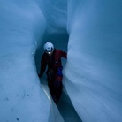 Paesaggi segreti tra grotte e ghiacciai