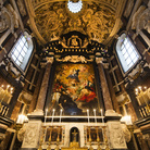 Pala d'Altare della Chiesa di San Carlo Borromeo | © VISITFLANDERSNell’altare maggiore della Chiesa di San Borromeo ad Anversa è in funzione un sistema di carrucole che permette di alternare quattro pale a seconda della liturgia. Le due pale realizzate da Rubens per l’altare maggiore sono oggi conservate al Kunsthistorisches Museum di Vienna. 