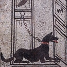 Mosaico romano con cane da guardia, Proveniente dalla Casa di Paquius Proculus, Pompei | Foto: WolfgangRieger via Wikimedia Creative Commons