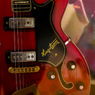 La Hagstrom rossa usata da Elvis nello show televisivo 