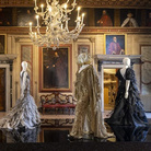 Otto pezzi unici di Alberta Ferretti per Palazzo Mocenigo