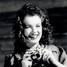 Fotografia di Norma Jeane Baker nota come Marilyn Monroe agli esordi della sua carriera di modella, 1945 | Fotografo David Conover, Copyrights Ted Stampfer
