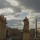 Piazza San Pietro a Roma (con la Statua di San Pietro di spalle in primo piano, di Giuseppe De Fabris, 1840), Immagine tratta dal film 