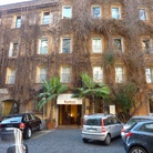 Hotel Raphael