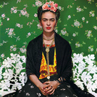 Nickolas Muray, Frida Kahlo on White Bench, 1939 | © Nickolas Muray Photo Archive