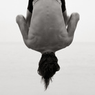 Herb Ritts, Backflip, Paradise Cove 1987 | © Herb Ritts Foundation