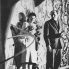 Peggy Guggenheim e Jackson Pollock davanti al Murale. © Foto George Kargar.   