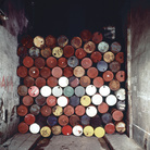 Christo and Jeanne-Claude, Wall of Oil Barrels - Iron Curtain, Rue Visconti,Paris, 1961-1962 (June 27, 1962) 89 oil barrel 4,3 high x3,8 wide meters deep | Photo jean-Dominique Lajoux © Christo 1962
