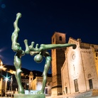 Sculture monumentali in Versilia: esordio di Sauro Cavallini a Pietrasanta