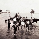 Tomaso Filippi, Laguna di Venezia, gondola e bambini, 1894-1897