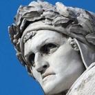 Statua di Dante Alighieri, particolare. Courtesy of © Museo Casa di Dante.