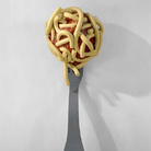 Claes Oldenburg and Coosje van Bruggen, Leaning Fork with Meatball and Spaghetti II, 1994 - Photo courtesy the Oldenburg van Bruggen Studio and Pace Gallery. In esposizione alla mostra 