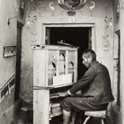 Martin Chambi, Organista nella cappella di Tinta, Cusco, ca.1930, 253x203  mm