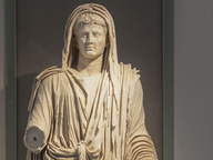 immagine di Sezione III.1, la statua di Augusto