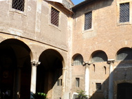 immagine di Chiostro e Oratorio di Santa Barbara