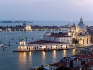 immagine di Palazzo Grassi – Punta della Dogana