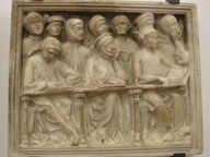 immagine di Particolare della tomba di Giovanni da Legnano