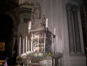 immagine di Urna con le reliquie di Santa Rosalia