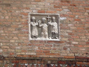 immagine di Cristo morto e il cappellano Bartolino