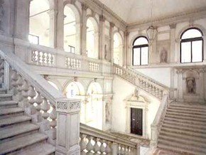 immagine di Scalone monumentale