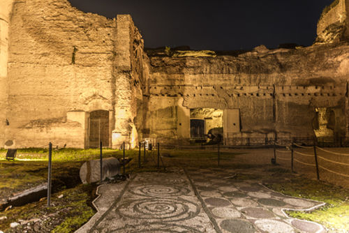 Una veduta notturna delle Terme di Caracalla, Roma | Courtesy of Soprintendenza Speciale di Roma | Foto: Enzo Giovinazzo<br />