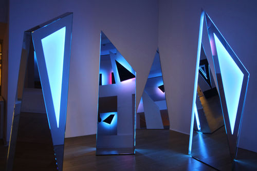 Nanda Vigo, Mostra 'Sky tracks', Trigger of the Space, 2018, installation view. Galleria San Fedele, Milano