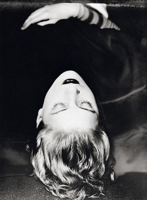 Lee Miller fotografata da Man Ray, 1930 ca.
