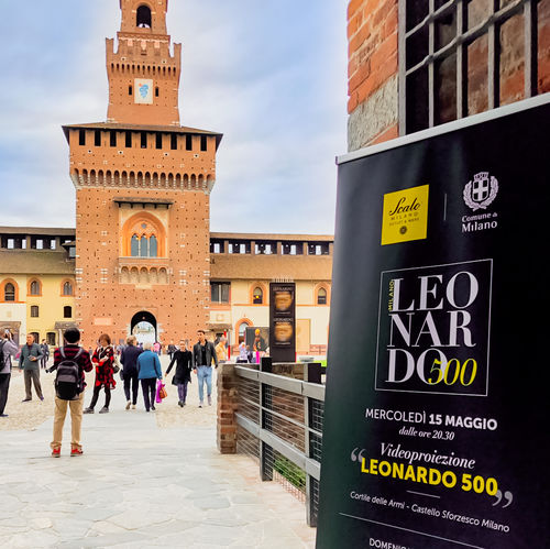 Leonardo 500 - Luci e suoni nel Cortile delle Armi, Castello Sforzesco, Milano