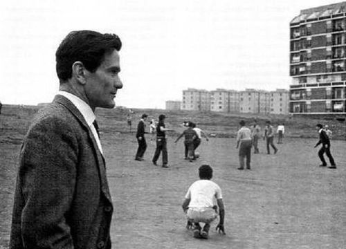 Pier Paolo Pasolini a Centocelle, Roma, 1960 I Ph. Federico Garolla 