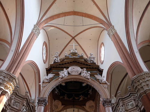 Interno della Basilica di San Petronio, Bologna | Foto: Zvonimir Atletic / Shutterstock.com