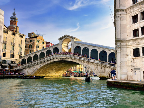 Ponte di Rialto, Venezia | Foto: Oleg Znamenskiy / Shutterstock.com