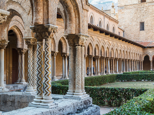 Cloister of Monreale Cathedral, Sicily, Italy | Photo: Lev Levin / Shutterstock.com