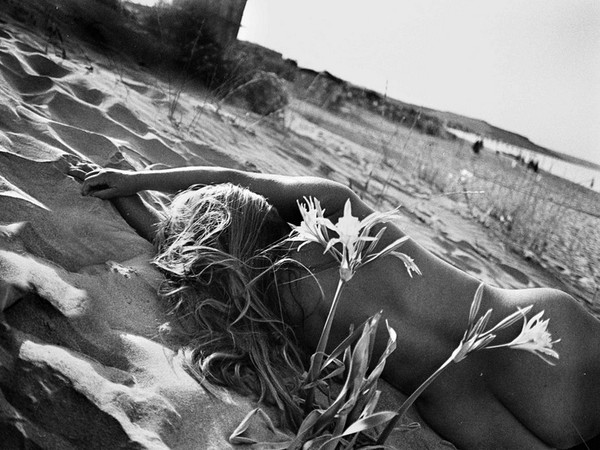 Un'immagine della mostra "Letizia Battaglia: Corpo di donna a Firenze" - courtesy © Letizia Battaglia per Crumb Gallery Firenze Un'immagine della mostra "Letizia Battaglia: Corpo di donna a Firenze" - courtesy © Letizia Battaglia per Crumb Gallery Firenze