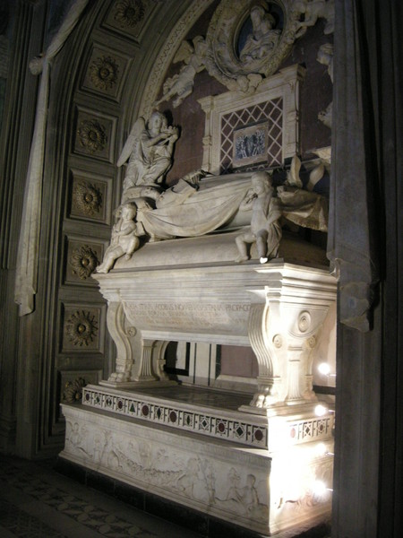 Monumento del Cardinale del Portogallo