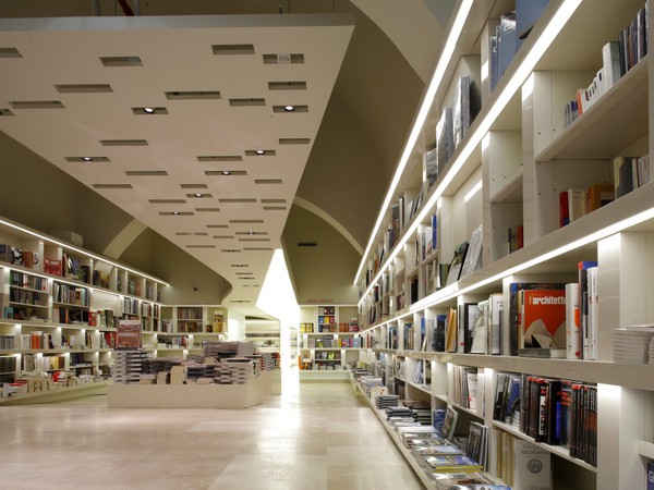 Bookshop del palazzo delle Esposizoni: Libreria Bookàbar