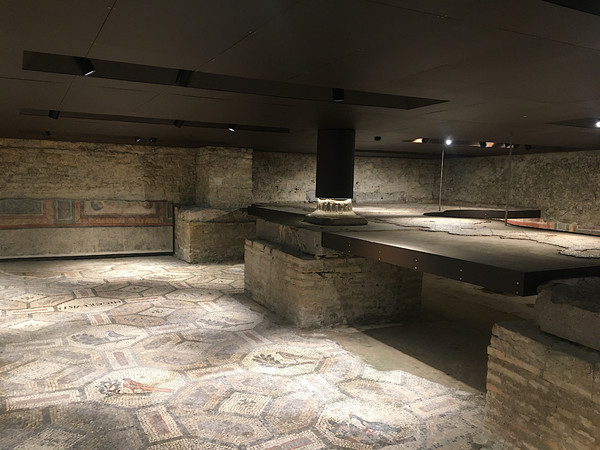 Excavations crypt