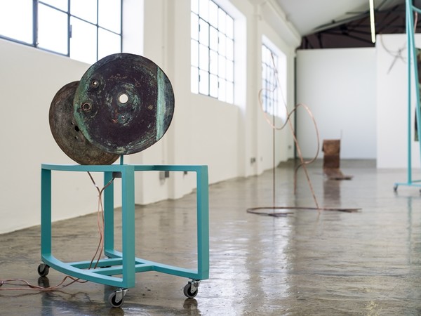 Andreia Santana, Rumble Strip (3), 2019. Iron structure and copper (sonorized piece), 80x120x40 cm. 