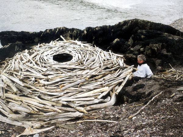Andy Goldsworthy, Rivers and Tides