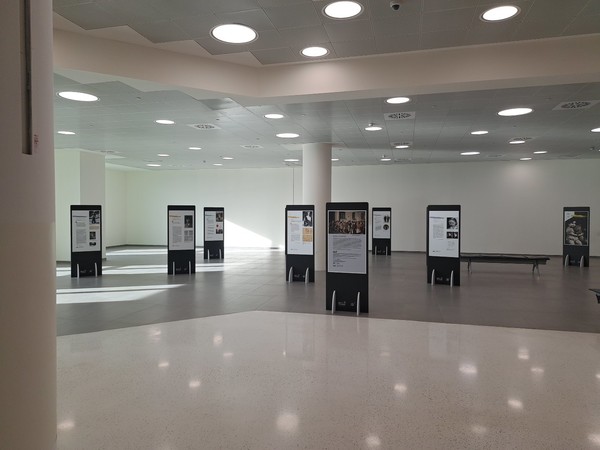 Stelle senza un cielo, Aeroporto di Milano Linate