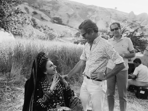 Mimmo Cattarinich, Maria Callas e Pier Paolo Pasolini sul set di "Medea", 1969. Courtesy Associazione Culturale Mimmo Cattarinich