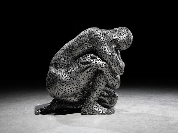 Seo Young Deok, <em>Stainless chain</em>, Serie <em>Anguish</em>, 2018, 58 x 95 x 87 cm, 91 kg