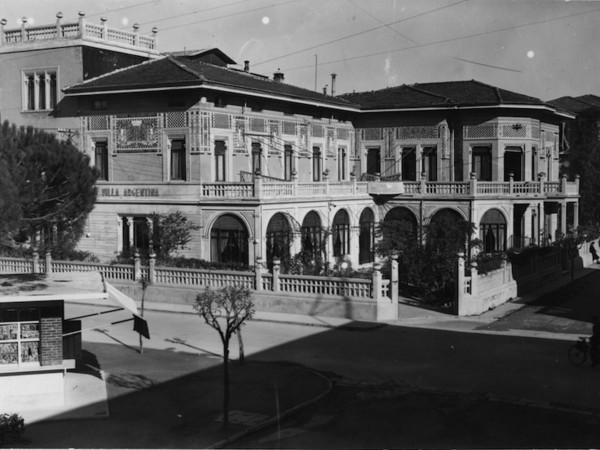 Villa Argentina, Viareggio