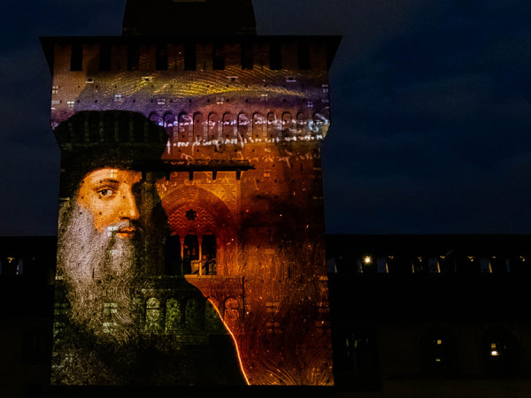 Luci e suoni nel cortile delle armi, Torre del Filarete - Castello Sforzesco, Milano